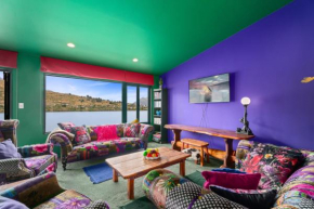 Charming Lakeside Apartment at Remarkables Retreat, Queenstown